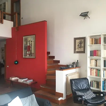 Tugurio. La Tua Casa Immersa Nel